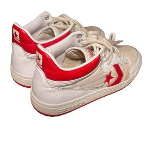Red and white converse All-Stars size 8